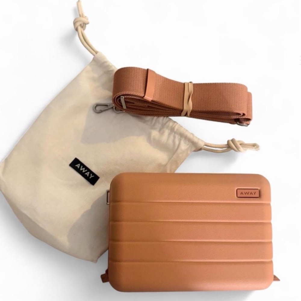 New (NWT) Away Travel Mini Crossbody Bag in Clay Pink